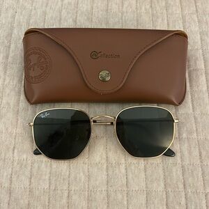 Ray-Ban Hexagonal Flat Sunglasses
